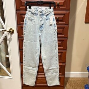 NWT BDG Women's Light Blue High Rise Baggy Jeans